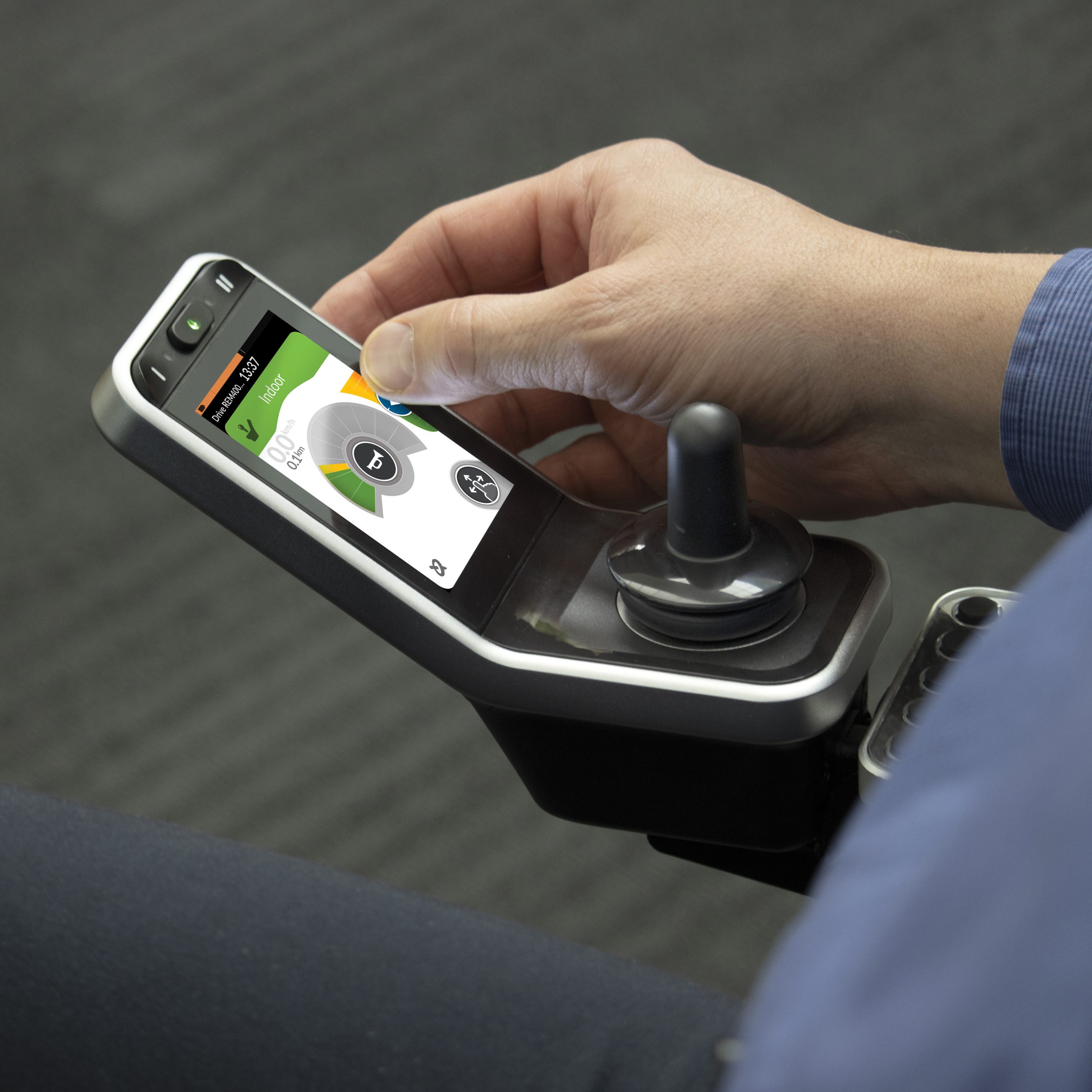 Dynamic Controls LiNX400 Series REM400 on Powerchair